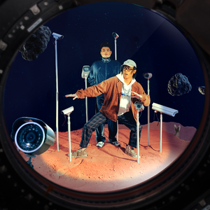 柏林舞子疯狂拥抱
